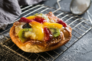 Bun with a puff pastry with fruit