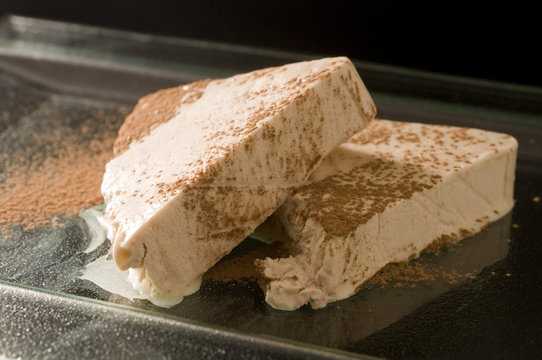 semifr&iacute;o con crema de zabaione
