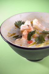Tom yam goong (sopa de langostinos con lemongrass)