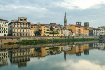 Naklejka premium panoramic view of florence over arno river, italy