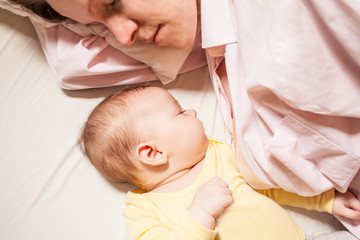 co-sleeping mother and baby