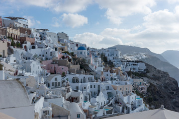 Fototapeta premium Beautiful view over the city of Oia on the island of Santorini