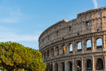 Obraz premium Clear sky over world famous Coliseum