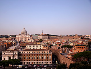 Obraz premium Panoramic of the Vatican, rome, with the Papal Basilica of St. Peter in the Vatican (St. Peter's Basilica), on the background
