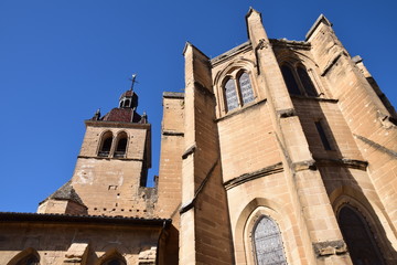 Fototapeta na wymiar Eglise abbatiale de Saint-Antoine-l'Abbaye