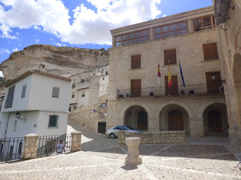  Alcalá del Júcar. Pueblo de Albacete (España) en la comunidad autónoma de Castilla La Mancha