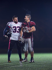 Naklejka premium portrait of confident American football players