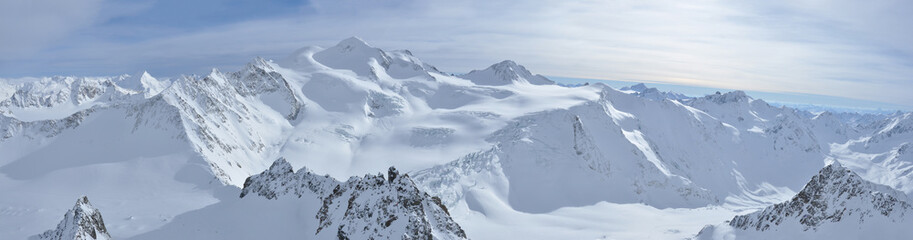 Snow covered mountain landscape - Panoramic view of Alps mountain range - Pitztal Gletcher, Tirol,...