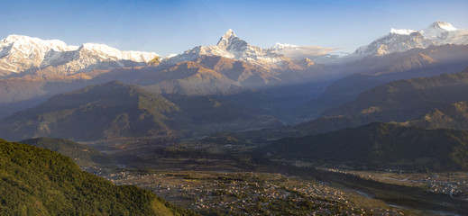 Naklejka premium The Himalaya mountains seen from Sarangkot.