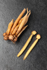 fingerroot and split fingerroot