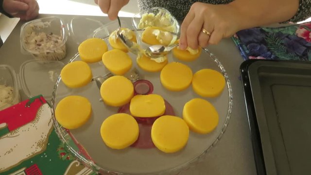 bocconcini di polenta con formaggio assortito