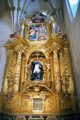 Fototapeta na wymiar prachtvoller Altar in der Kathedrale von Burgos