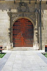 Portal eines alten Palastes in Burgos Kastillien