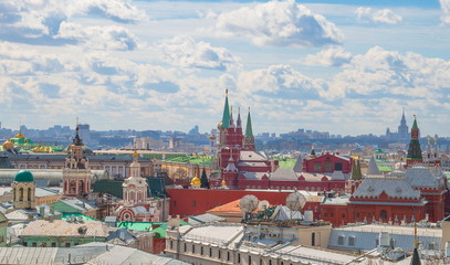 Fototapeta premium Moscow. Top view of the Kremlin, houses and roofs