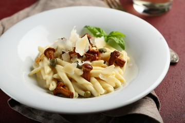 Italian Pasta with cream sauce and mushrooms