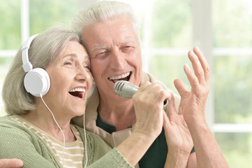 senior couple singing songs