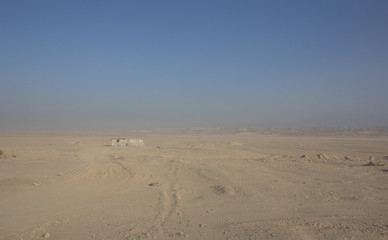 Fototapeta na wymiar Cabin in the desert