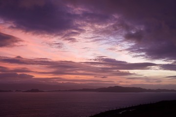 Obraz premium Stunning pink sunrise on Isle of Skye