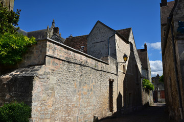 Fototapeta na wymiar Ruelle médiévlae à Senlis, France