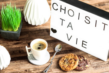 Table lumineuse : Choisit ta vie