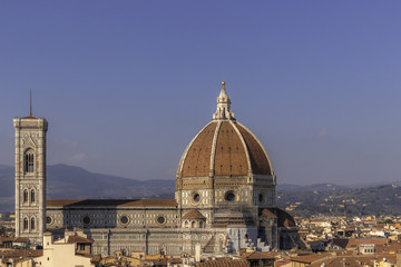 Fototapeta na wymiar the dome of Florence