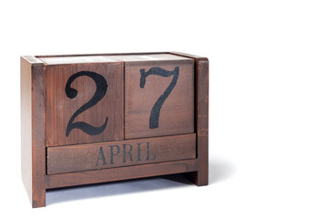 Wooden Perpetual Calendar set to April 27th