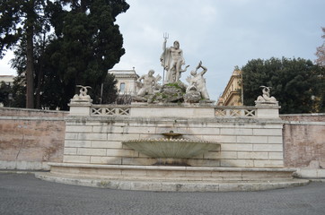 Obraz premium Rome - Neptune Statue at Piazza del Popolo (People's Square)