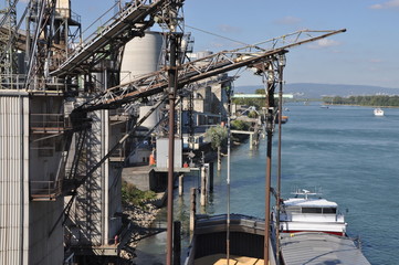 Fototapeta premium Industrie bei Mainz