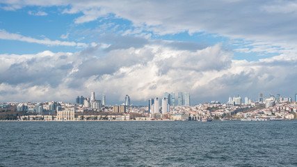 Naklejka premium Panoramic cityscape over the Bosphorus in Istanbul Turkey