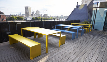 Fototapeta premium Roof terrace break area at a London business premises