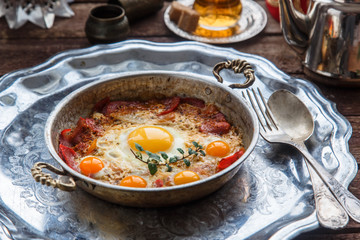 Pastirmali yumurta - traditional turkish dish with eggs and cured beef