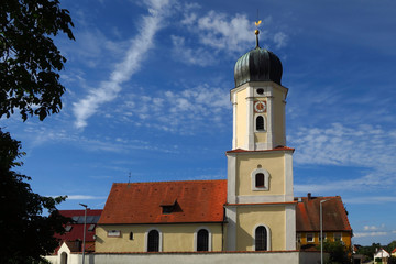 Fototapeta na wymiar Kirche Villersbronn, Bayern, Deutschland