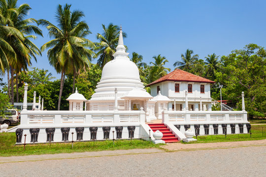 Buddhist Temple in Negombo
