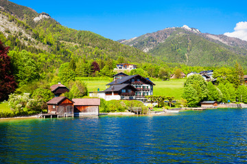 Fototapeta na wymiar Wolfgangsee lake in Austria