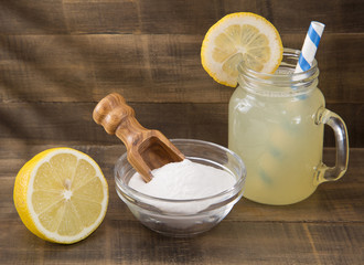 Water, baking and lemon - Citrus × lemon