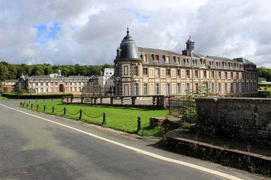 Saint-Maurice-Saint-Germain - Château des Vaux