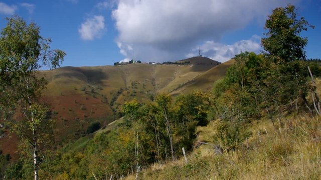 Mottarone Berg in den Alpen in Norditalien