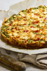 Gemüsekuchen mit Zucchini und Feta