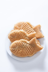 皿の上のタイヤキ
