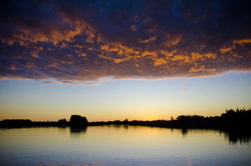 Naklejka premium Sunset at Reconquista river
