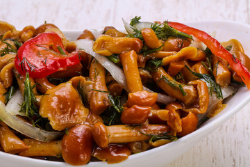 Pickled mushroom - Armillaria