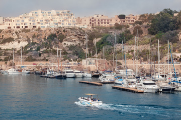Fototapeta na wymiar krajobraz marynistyczny na Gozo