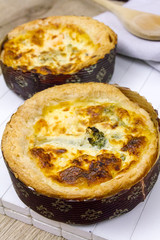 petite quiche au saumon et brocoli
