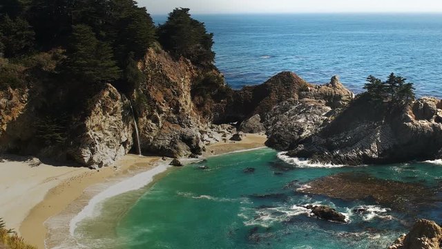 mcway falls at julia pfeiffer burns state park on highway 1 along the california coast in big sur