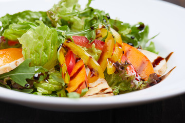 salad with grilled peach