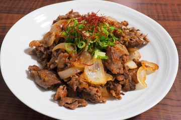 牛肉の炒め物