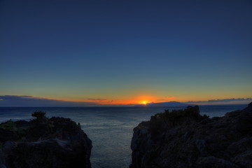 Fototapeta premium 城ヶ崎海岸の日の出