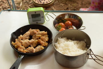 キャンプの食事