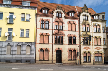 Fototapeta na wymiar Mehrfamilienhaus ( Altbau )