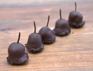 cerisettes,chocolat fourré aux cerises alcoolisés